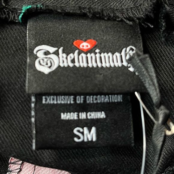 Hot Topic Skelanimals Plaid Contrast Pleated Unicorn Skull Skirt Black Red Small - Picture 5 of 8